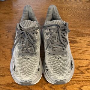 Men's Gray Hoka Clifton 9. Size 8 men's sneakers